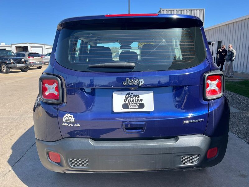 2018 Jeep Renegade SportImage 9