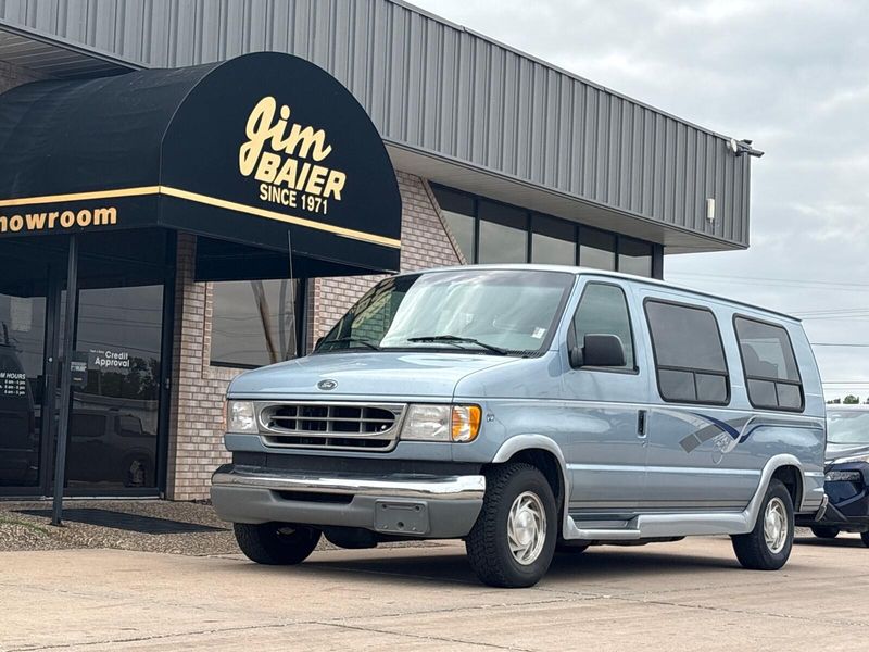 Used 1999 Ford E-150 RecreationalImage 1