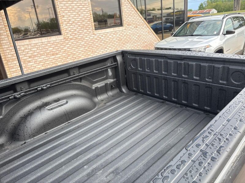 New 2026 RAM 1500 Express Crew Cab 4x4 5