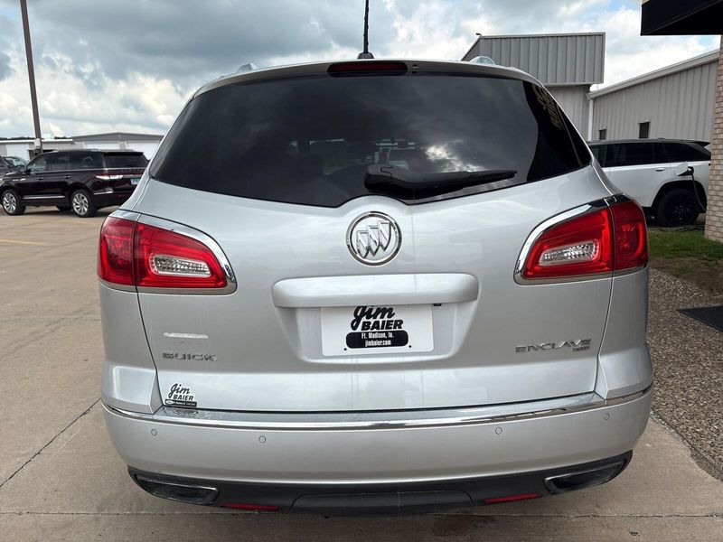 2016 Buick Enclave LeatherImage 11