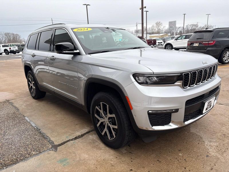 Used 2024 Jeep Grand Cherokee L LimitedImage 10