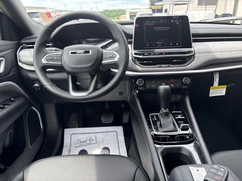2025 Jeep Compass Latitude 4x4Image 5