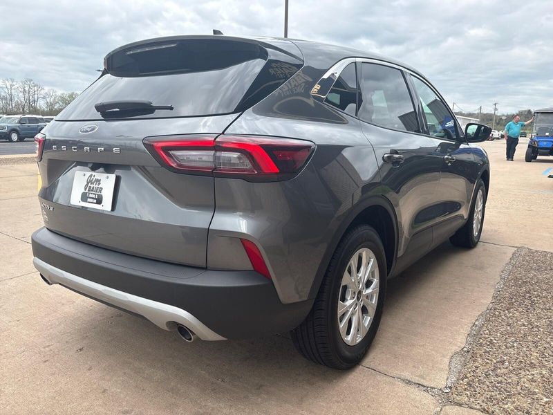 Used 2024 Ford Escape ActiveImage 8