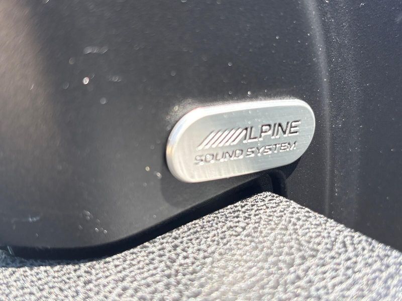 Used 2014 Chrysler 300C 300CImage 15