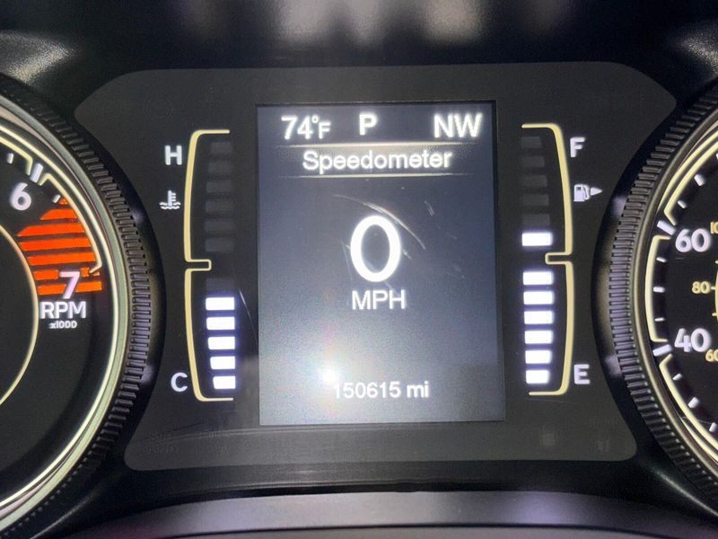 Used 2017 Jeep Cherokee AltitudeImage 19