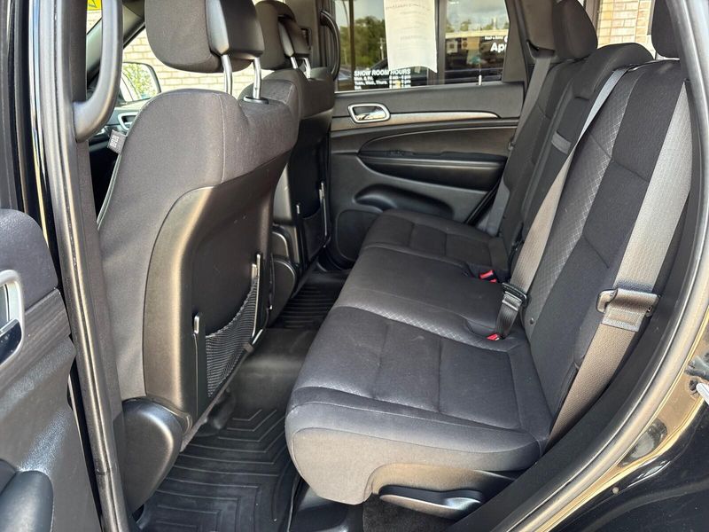2018 Jeep Grand Cherokee LaredoImage 4
