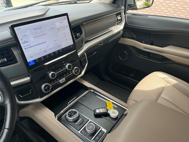 2022 Ford Expedition XLTImage 19