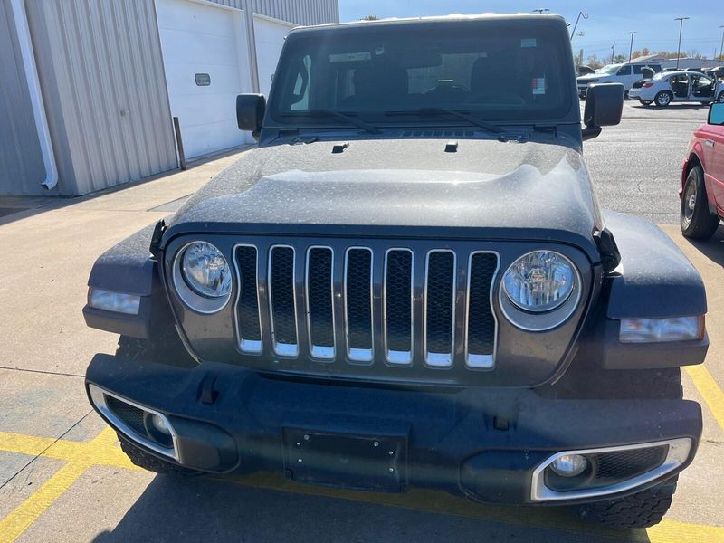 2019 Jeep Wrangler Unlimited SaharaImage 2