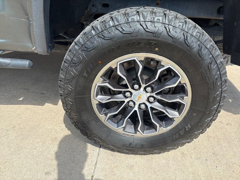 Used 2018 Chevrolet Colorado 4WD ZR2Image 11