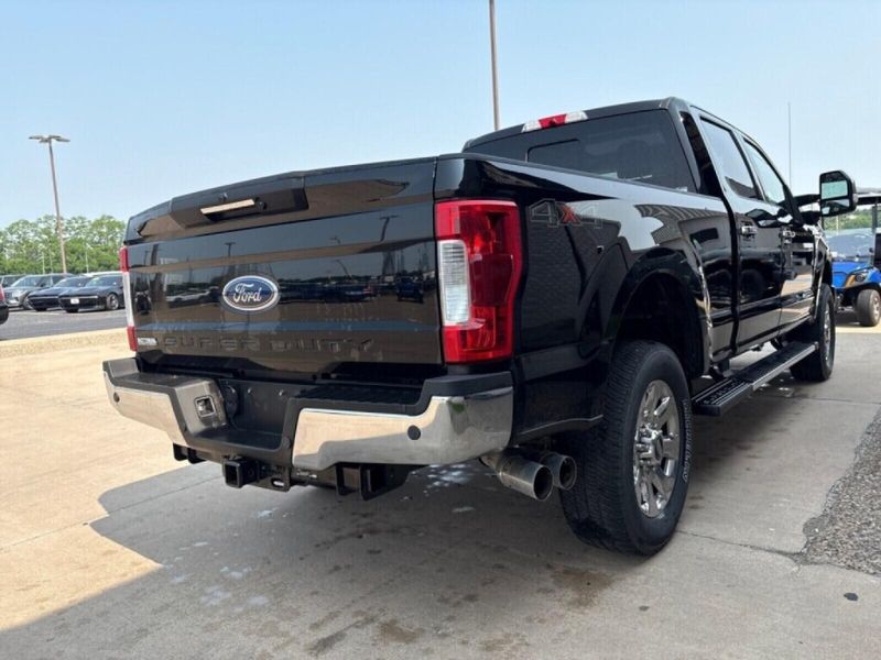 2019 Ford F-250 LariatImage 10