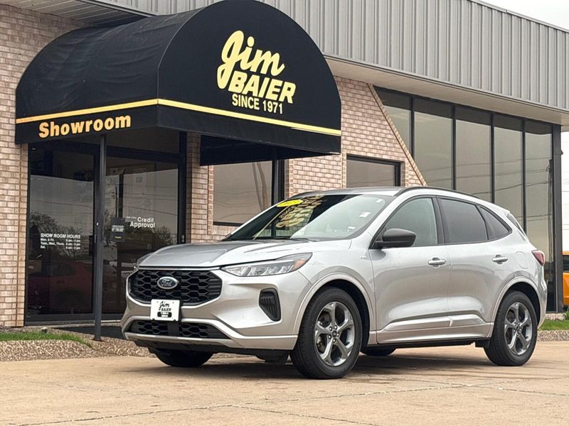 Used 2023 Ford Escape ST-LineImage 1
