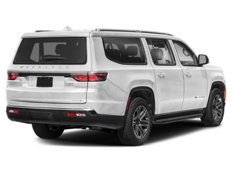 2025 Jeep Wagoneer L Carbide 4x4Image 3