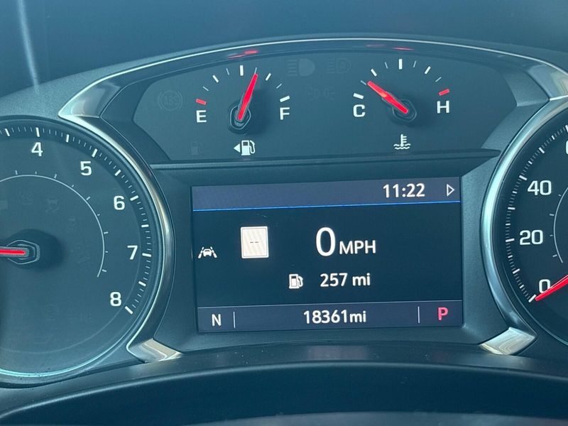 Used 2022 Chevrolet Equinox LTImage 15