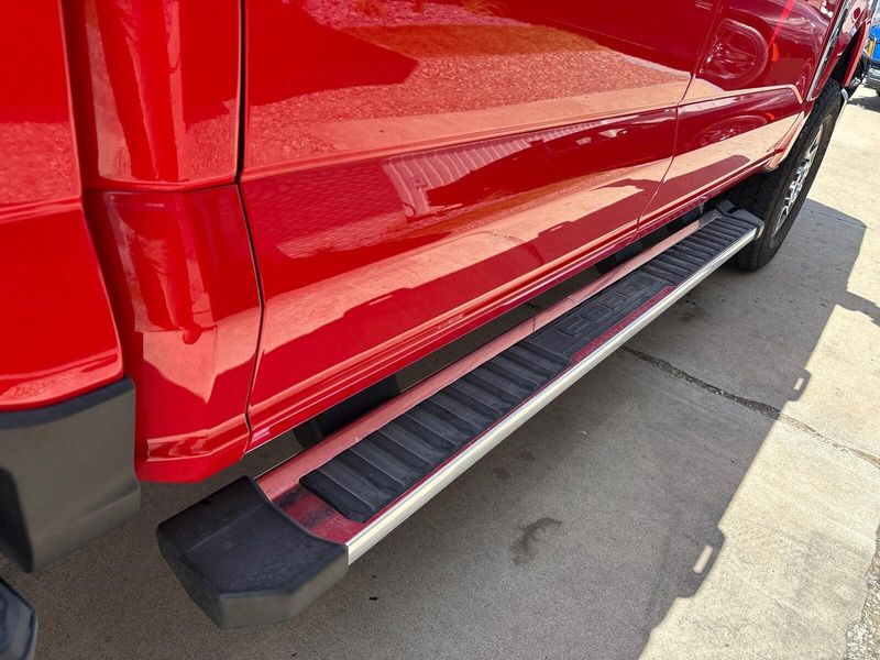 Used 2025 Ford F-250 LariatImage 9