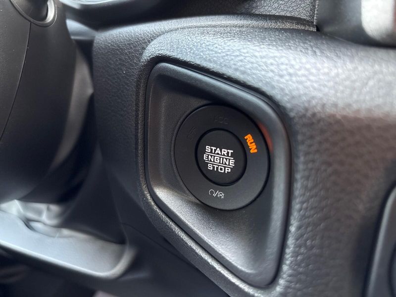 New 2026 Jeep Wrangler 4-door Sport SImage 18