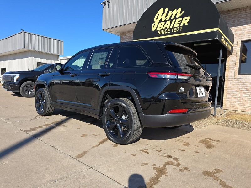 2025 Jeep Grand Cherokee Altitude X 4x4Image 9