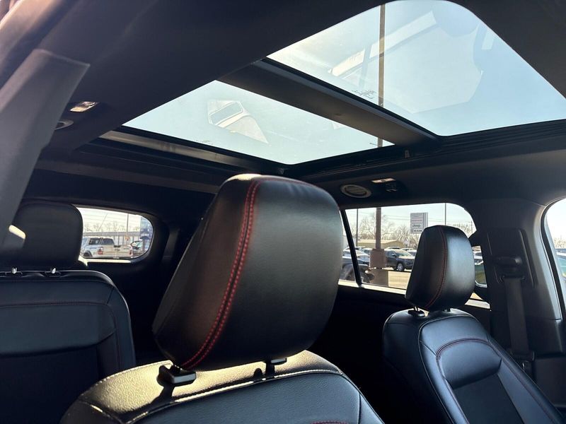 Used 2023 Ford Explorer ST-LineImage 9