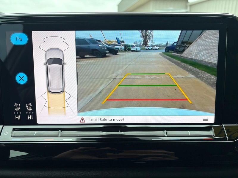 Used 2024 Volkswagen Atlas 2.0T SE w/TechnologyImage 20