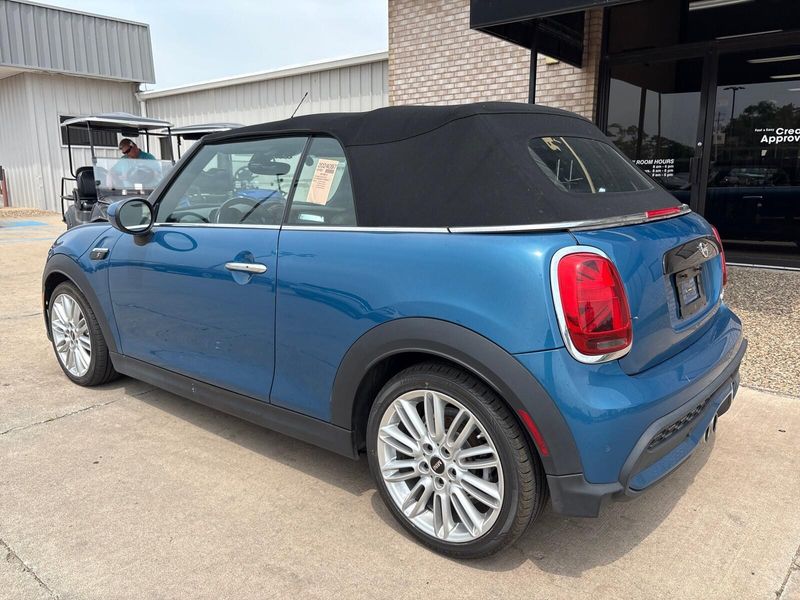 2024 MINI Convertible Cooper SImage 9