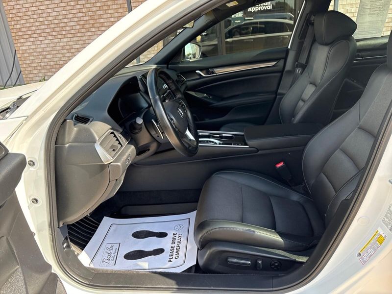 Used 2022 Honda Accord SportImage 3