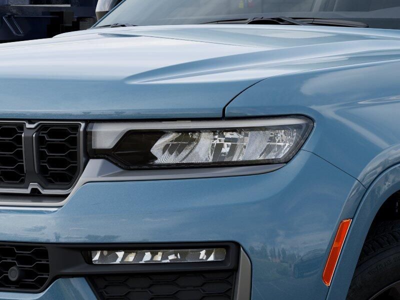 New 2026 Jeep Grand Cherokee Limited Reserve 4x4Image 6