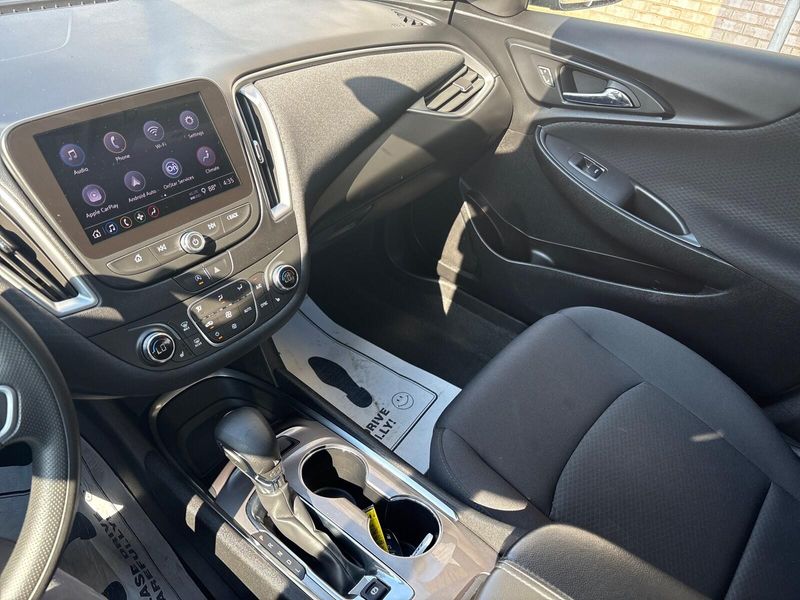 Used 2022 Chevrolet Malibu LTImage 15