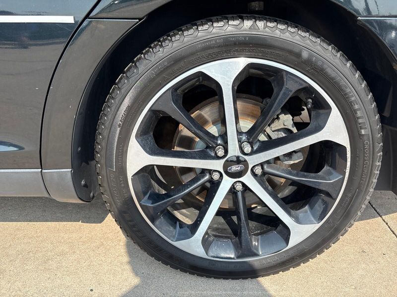 2014 Ford Taurus LimitedImage 12