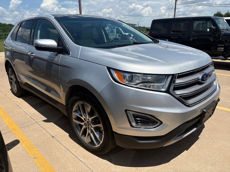 2017 Ford Edge TitaniumImage 10
