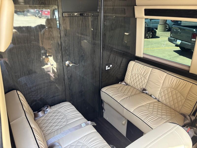 Used 2019 Mercedes-Benz Sprinter 3500XD Chassis Image 27