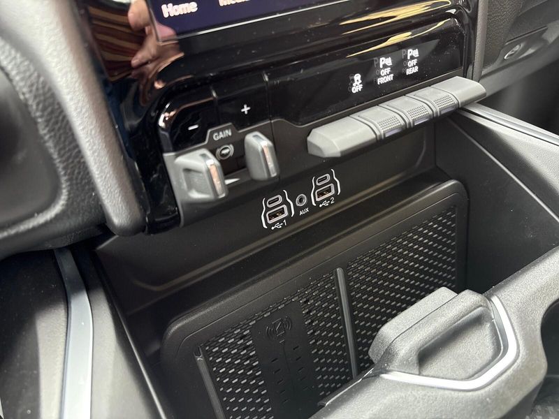 2025 RAM 1500 Big Horn Crew Cab 4x4 5