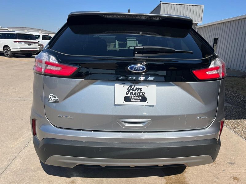 2024 Ford Edge SELImage 9