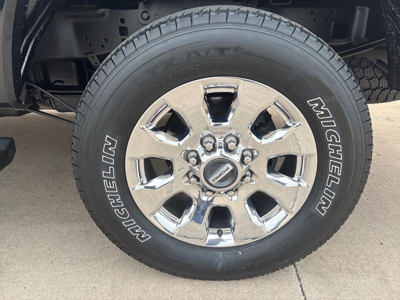 2019 Ford F-250 LariatImage 14