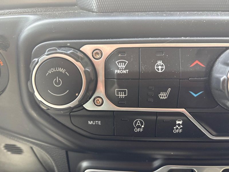 Used 2021 Jeep Wrangler Unlimited SportImage 16