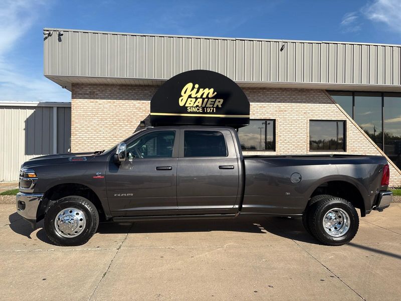 New 2026 RAM 3500 LaramieImage 2