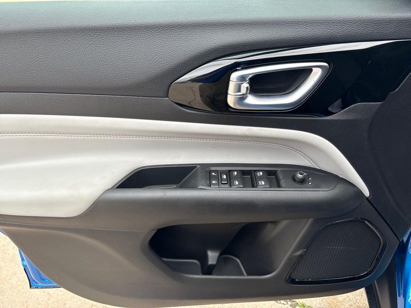 2025 Jeep Compass Limited 4x4Image 12