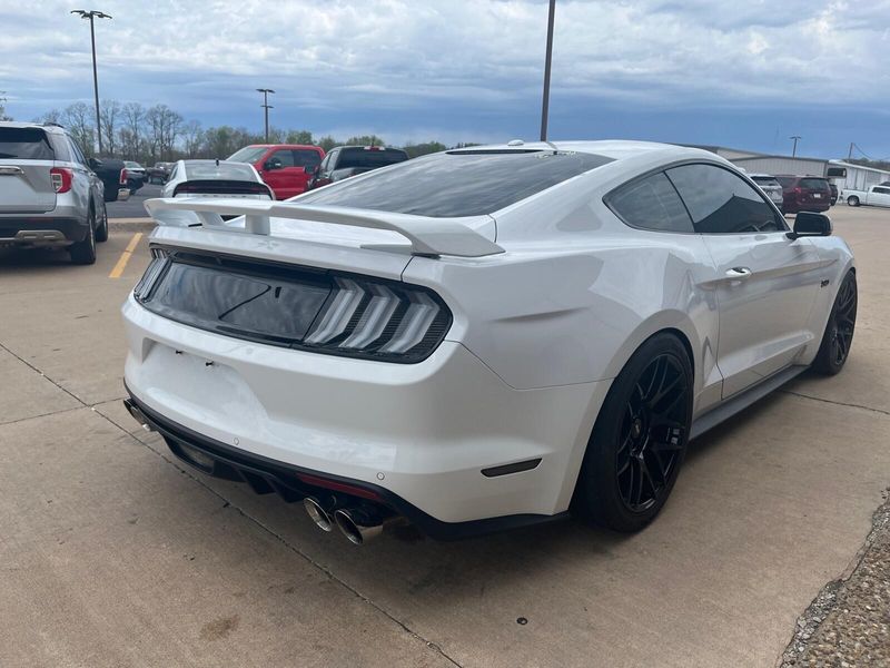 2016 Ford Mustang GT PremiumImage 8