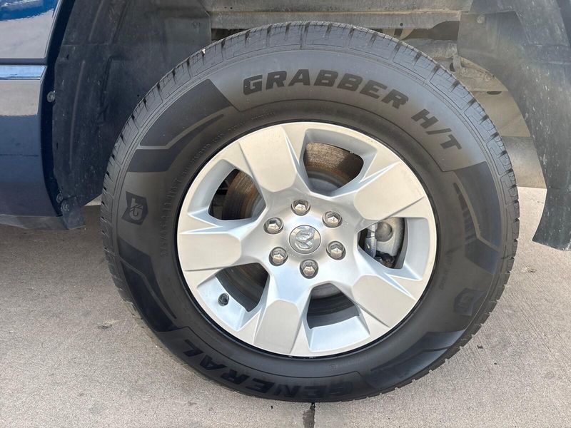 Used 2021 RAM 1500 Big HornImage 12