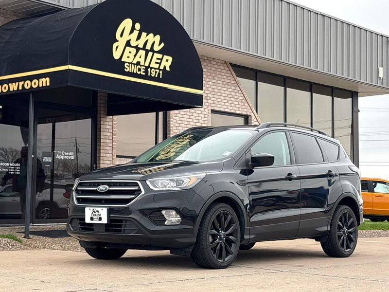 Used 2018 Ford Escape SEImage 1