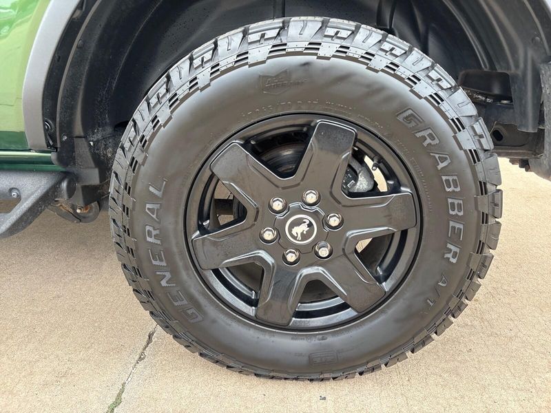 Used 2024 Ford Bronco Black DiamondImage 11