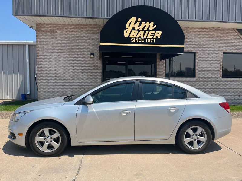 2016 Chevrolet Cruze Limited LTImage 2