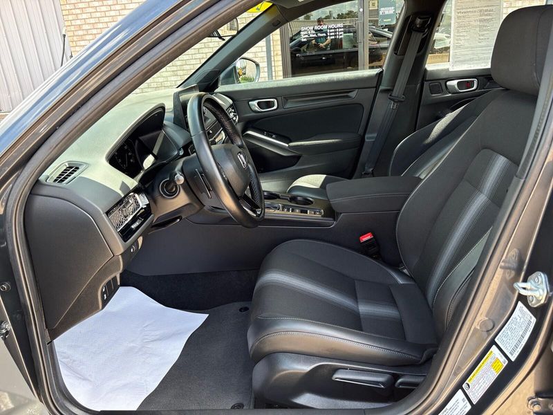 Used 2024 Honda Civic Sedan SportImage 3