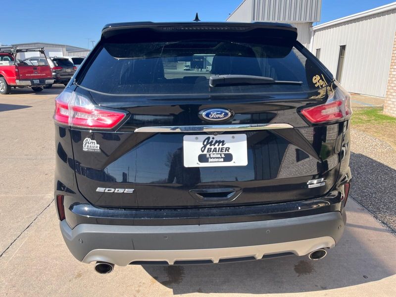 2020 Ford Edge SELImage 10