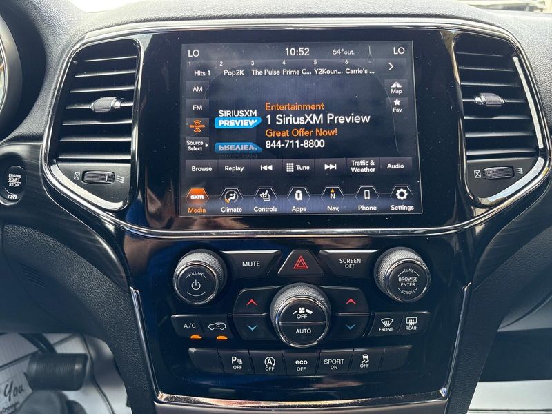 Used 2020 Jeep Grand Cherokee AltitudeImage 21