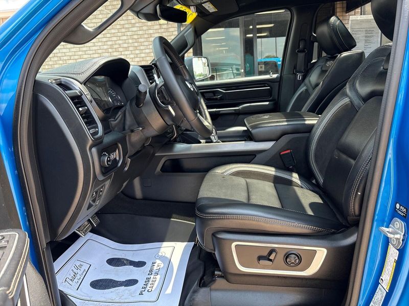 2022 RAM 1500 LaramieImage 3
