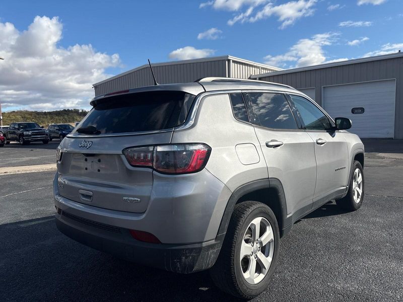 Used 2021 Jeep Compass LatitudeImage 4