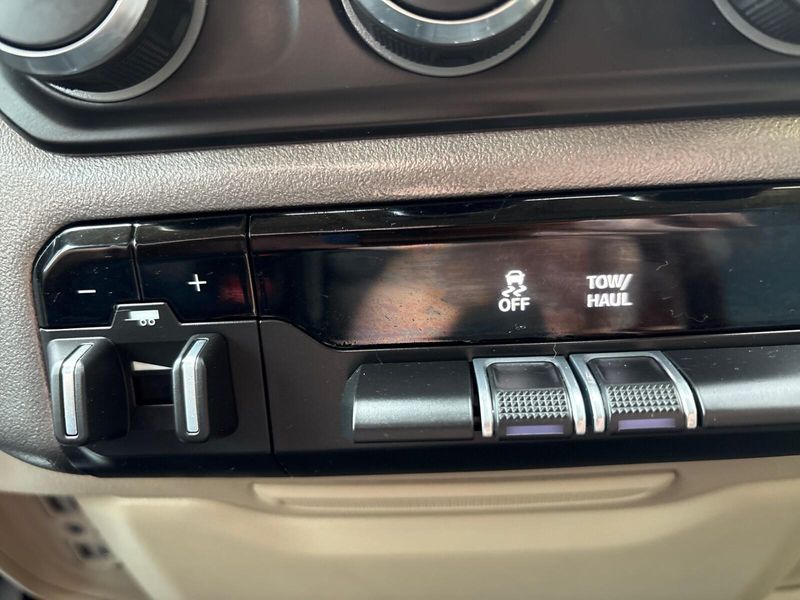 Used 2020 RAM 1500 Lone StarImage 21