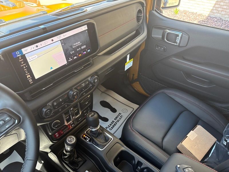New 2026 Jeep Wrangler 4-door RubiconImage 14