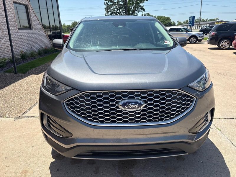Used 2024 Ford Edge SELImage 6