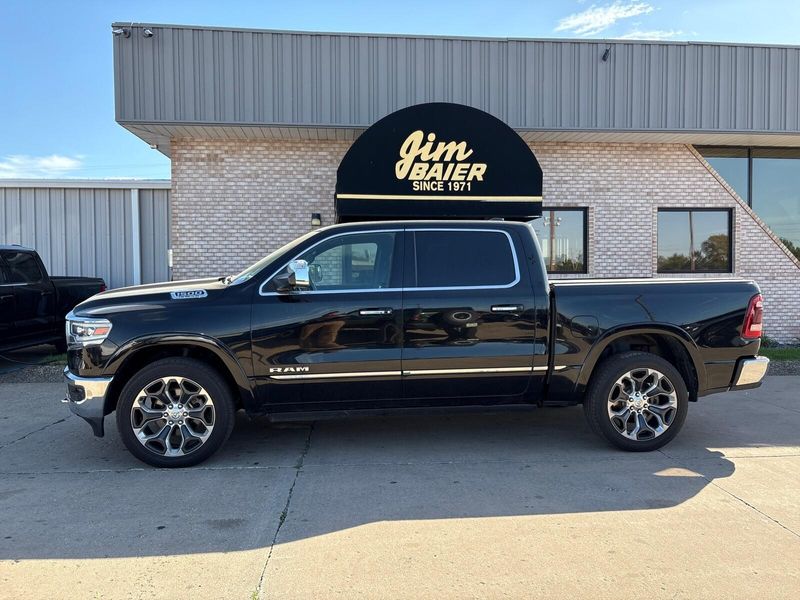 Used 2019 RAM 1500 LimitedImage 2