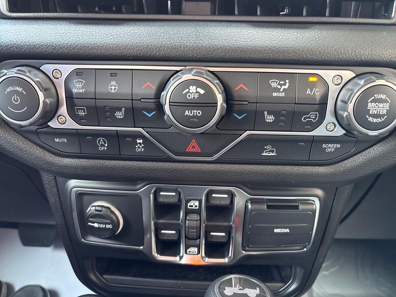 New 2026 Jeep Wrangler 4-door Sport SImage 16